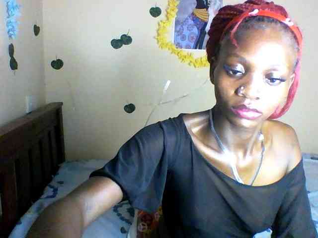 Luna-Noir webcam