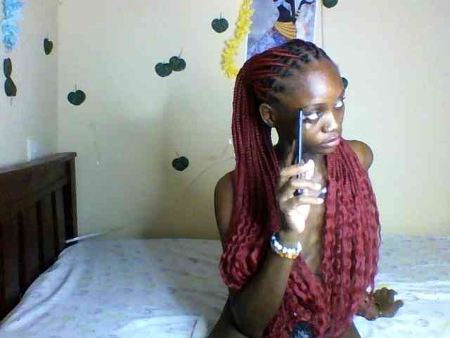 Luna-Noir webcam