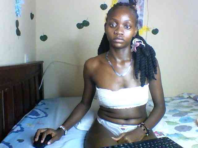 Luna-Noir webcam