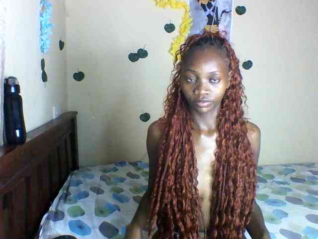 Luna-Noir webcam