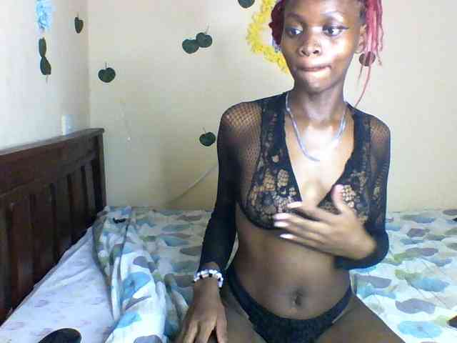 Luna-Noir webcam