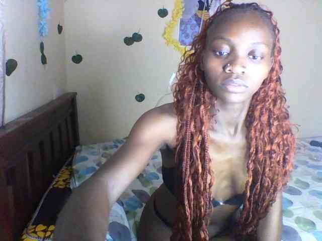 Luna-Noir webcam