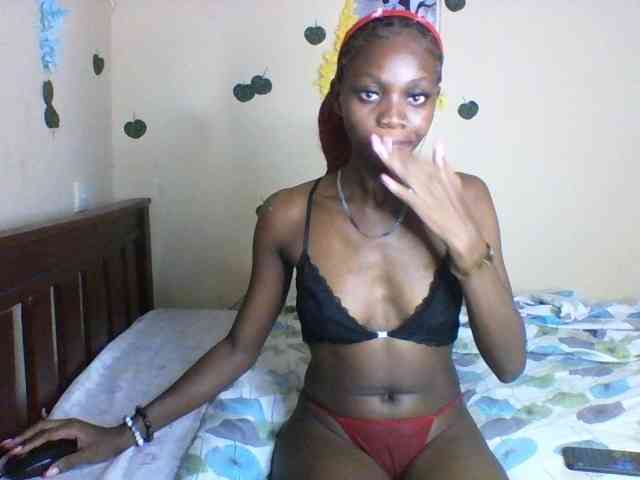 Luna-Noir webcam