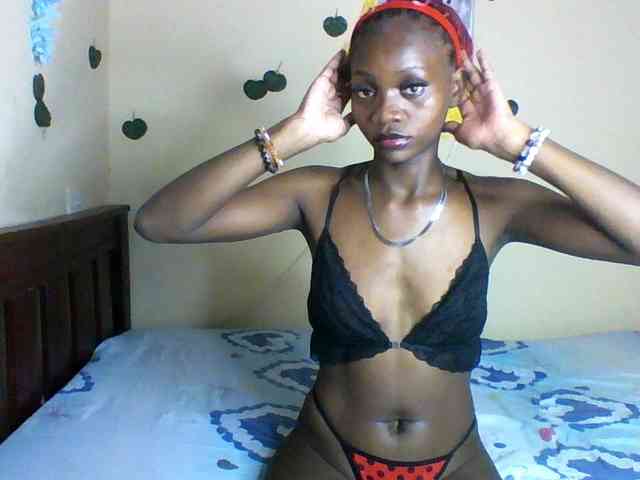 Luna-Noir webcam