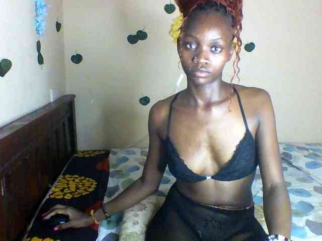 Luna-Noir webcam