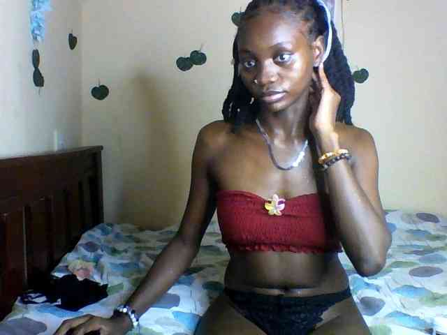 Luna-Noir webcam