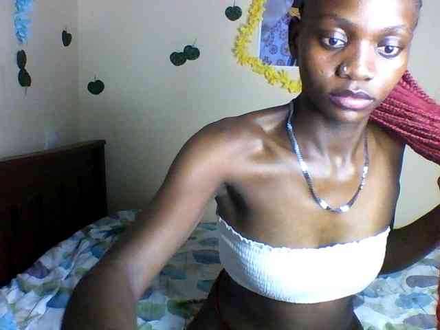Luna-Noir webcam