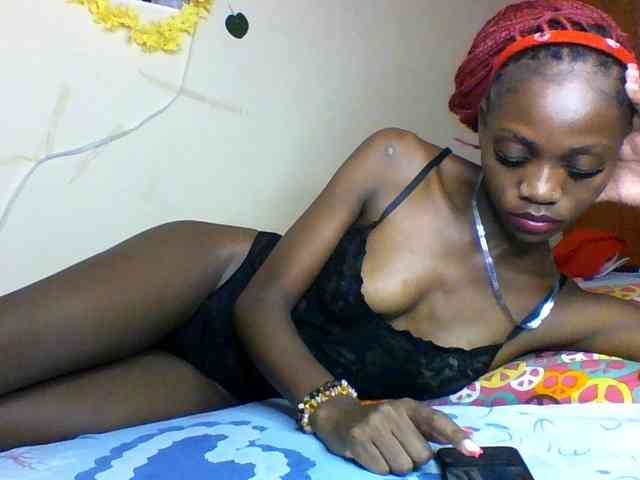 Luna-Noir webcam