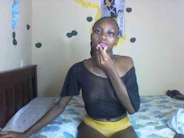 Luna-Noir webcam