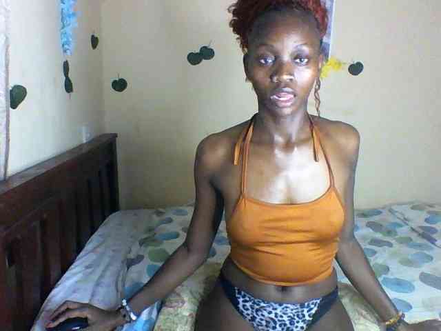 Luna-Noir webcam