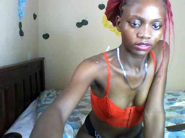 Luna-Noir webcam