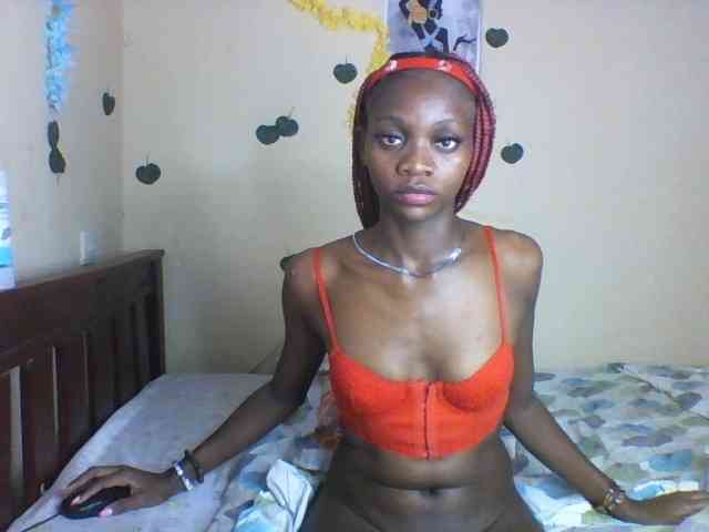Luna-Noir webcam