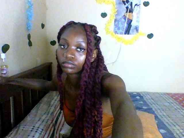 Luna-Noir webcam