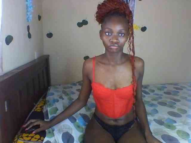 Luna-Noir webcam