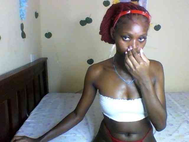 Luna-Noir webcam