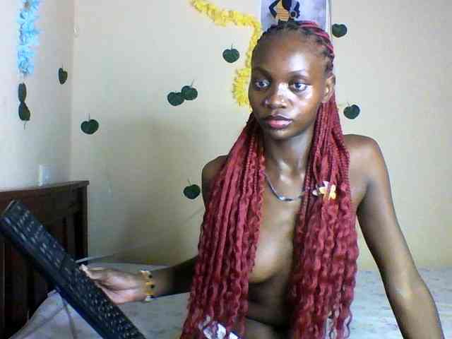 Luna-Noir webcam