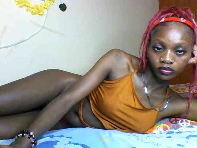 Luna-Noir webcam