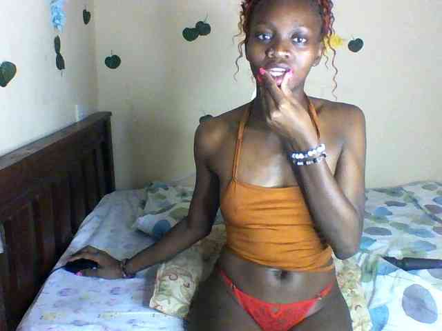 Luna-Noir webcam