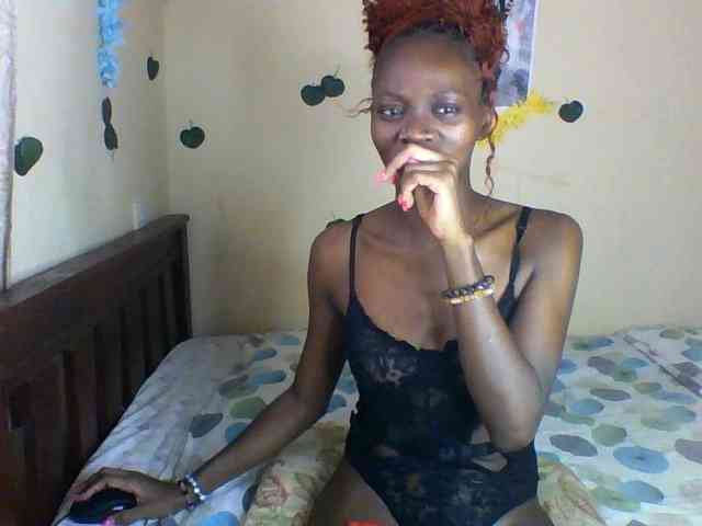 Luna-Noir webcam