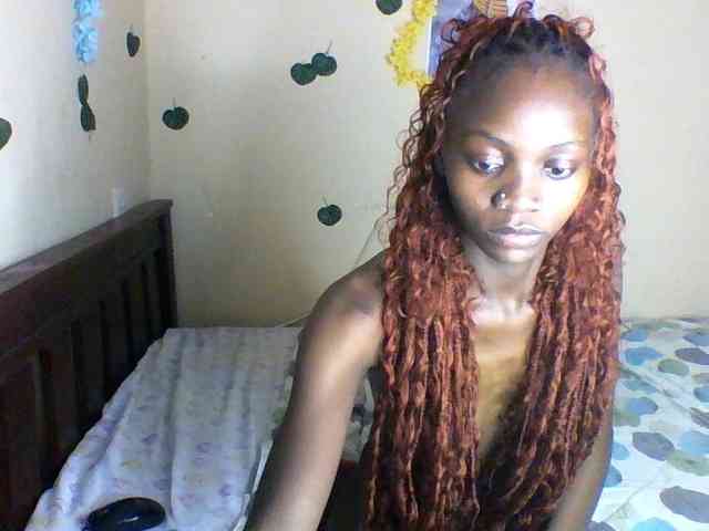 Luna-Noir webcam