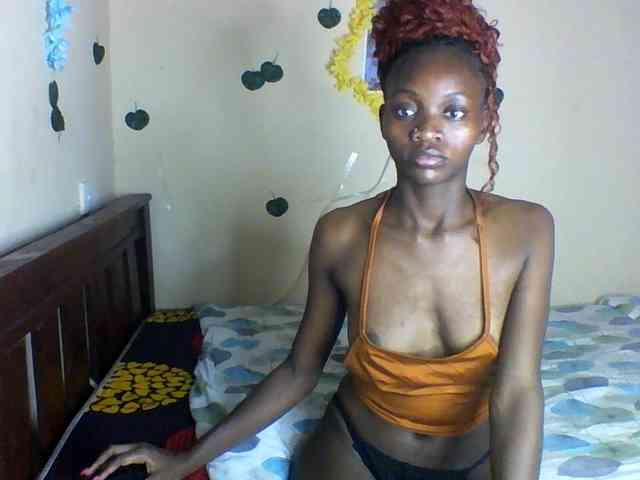 Luna-Noir webcam