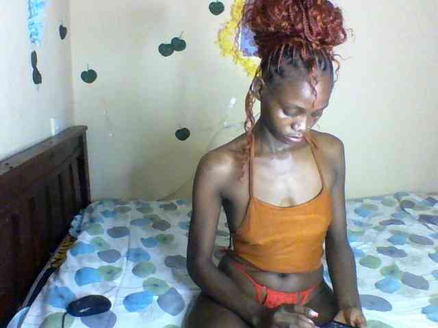 Luna-Noir webcam