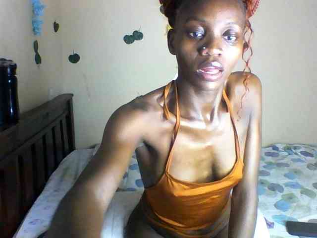 Luna-Noir webcam