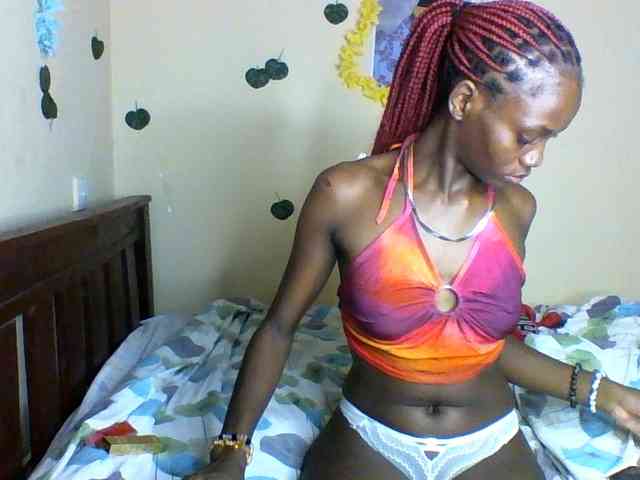 Luna-Noir webcam