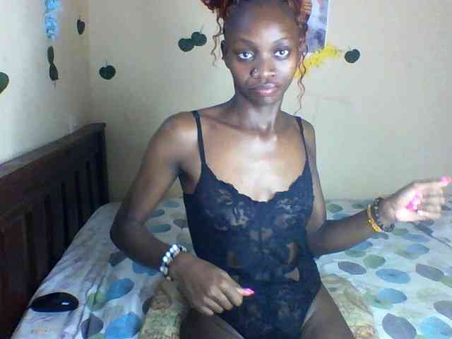Luna-Noir webcam