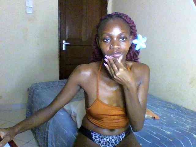 Luna-Noir webcam