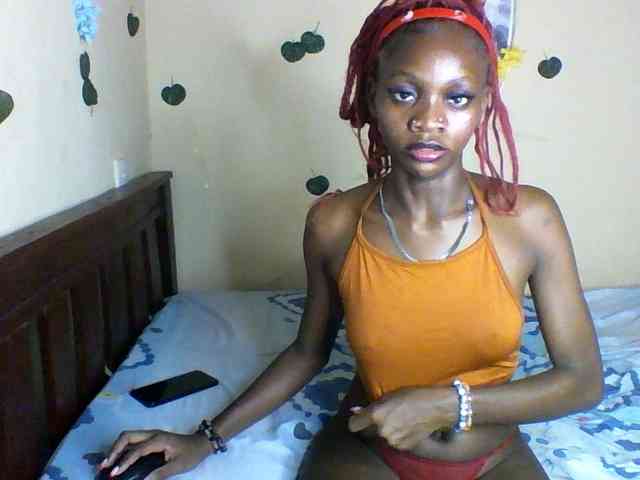 Luna-Noir webcam