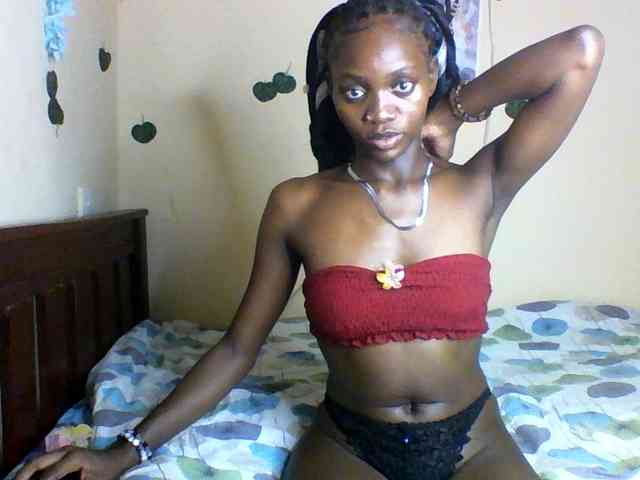 Luna-Noir webcam
