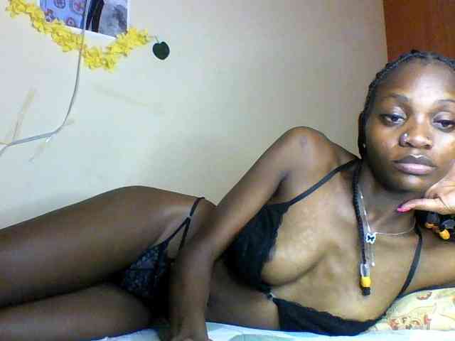 Luna-Noir webcam