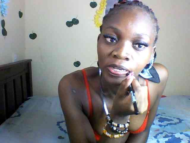 Luna-Noir webcam