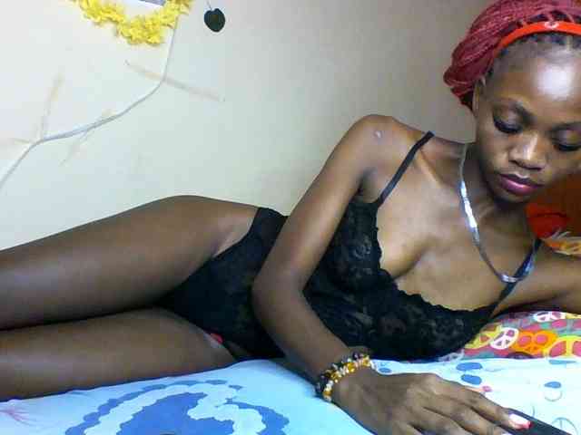 Luna-Noir webcam