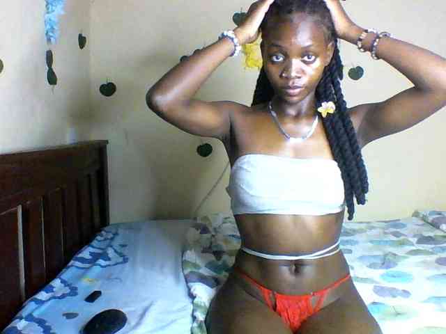 Luna-Noir webcam