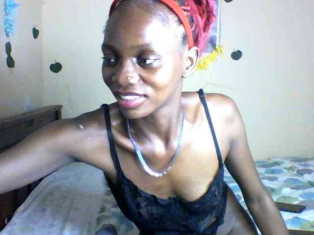 Luna-Noir webcam