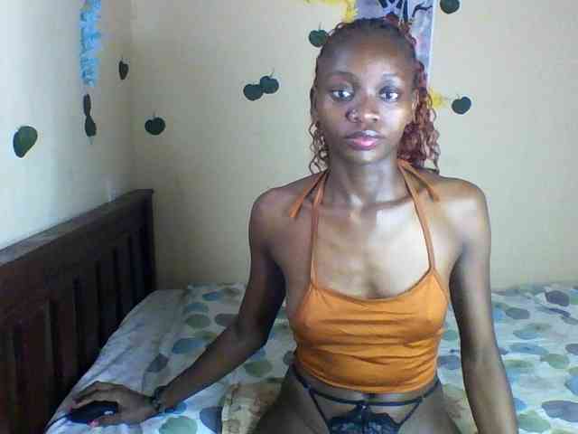 Luna-Noir webcam