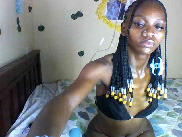 Luna-Noir webcam