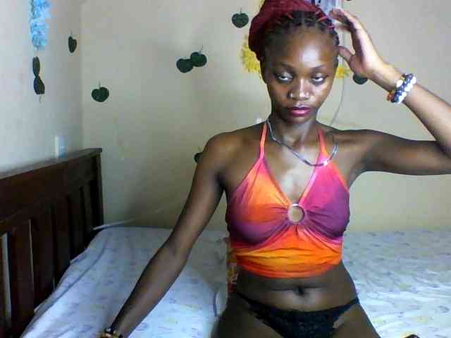 Luna-Noir webcam