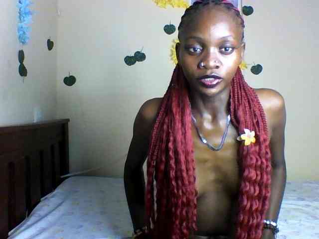 Luna-Noir webcam