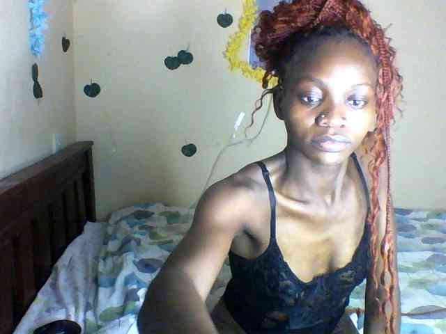 Luna-Noir webcam