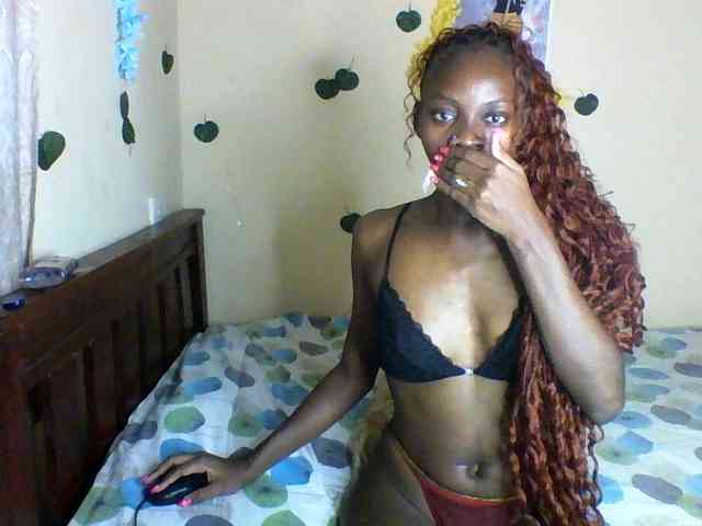 Luna-Noir webcam