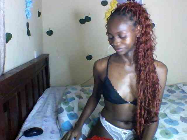 Luna-Noir webcam