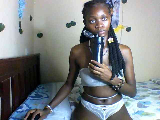 Luna-Noir webcam