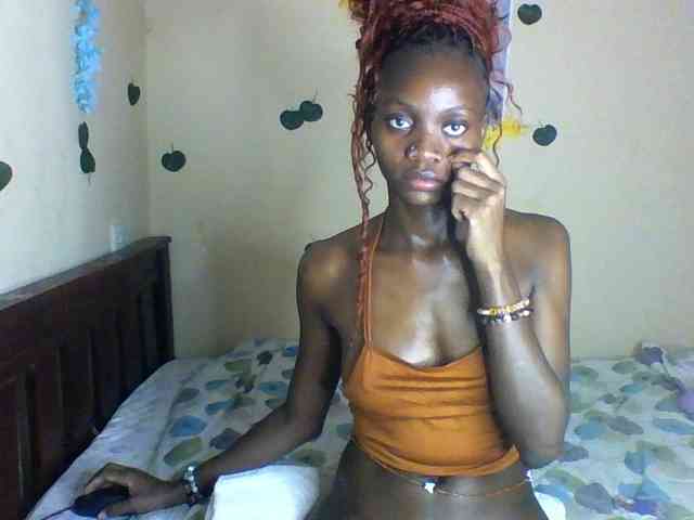 Luna-Noir webcam