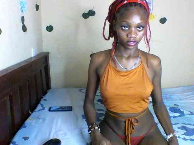 Luna-Noir webcam