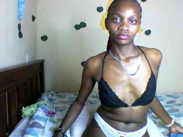 Luna-Noir webcam