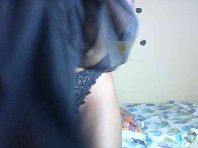 Luna-Noir webcam