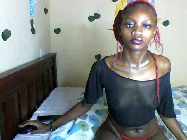 Luna-Noir webcam